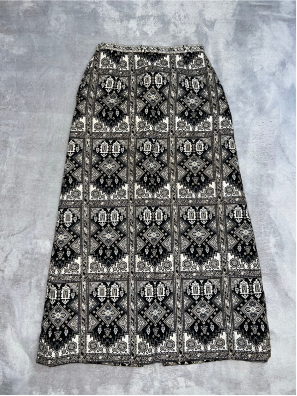 Quilted Black and White Patterned Maxi Skirt Xs-S